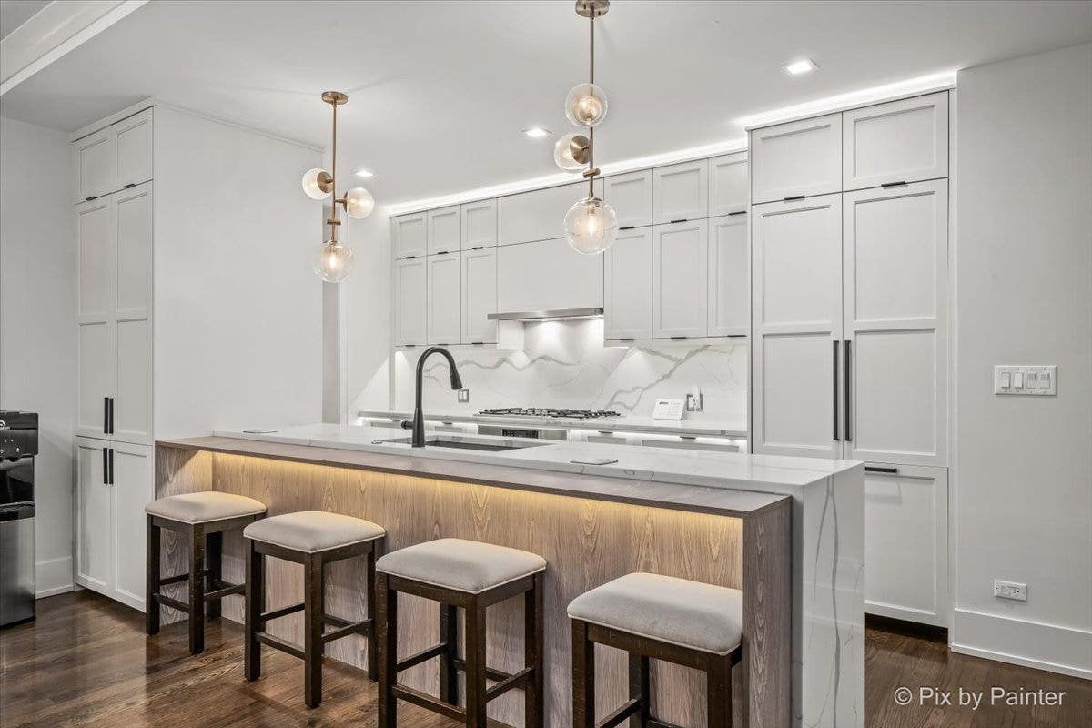 1334 W WALTON Street, #1W, Chicago, IL 60642