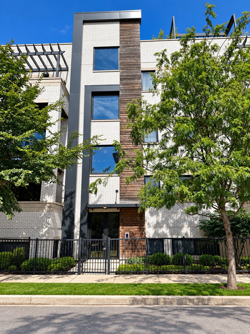 1334 W WALTON Street, #1W, Chicago, IL 60642