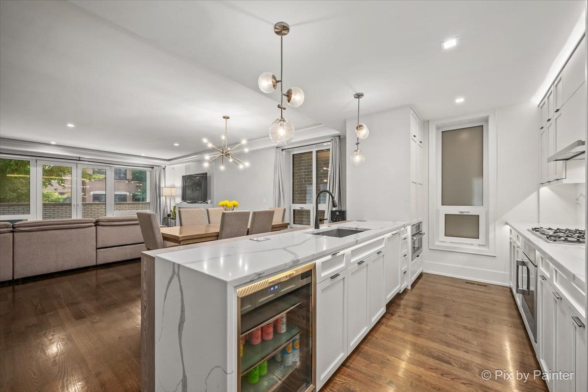 1334 W WALTON Street, #1W, Chicago, IL 60642