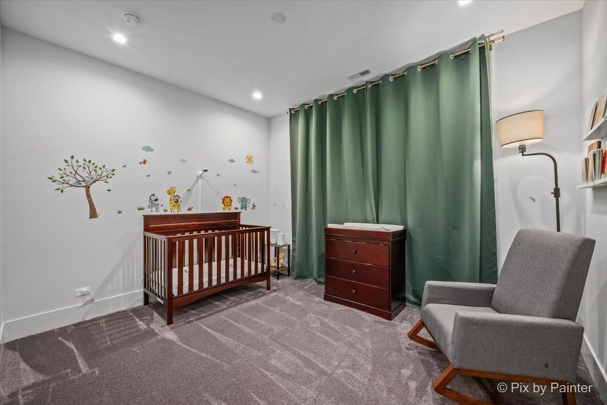 1334 W WALTON Street, #1W, Chicago, IL 60642