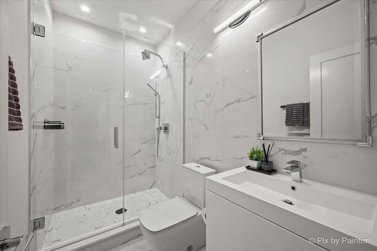1334 W WALTON Street, #1W, Chicago, IL 60642
