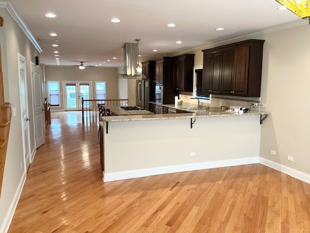 4906 N Kruger Avenue, Chicago, IL 60630