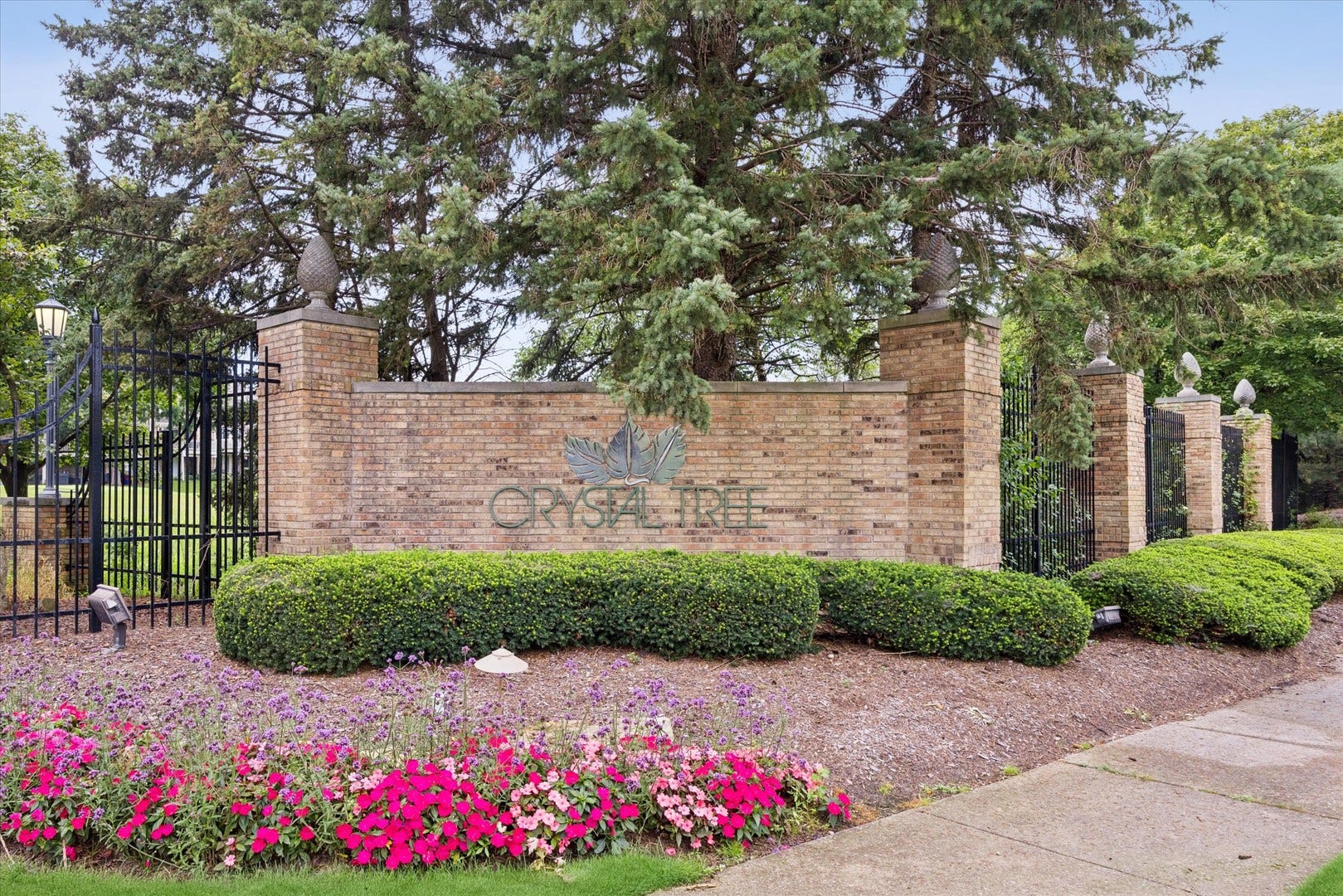 10724 Hollow Tree Court, Orland Park, IL 60462 10724 Hollow Tree Court, Orland Park, IL 60462