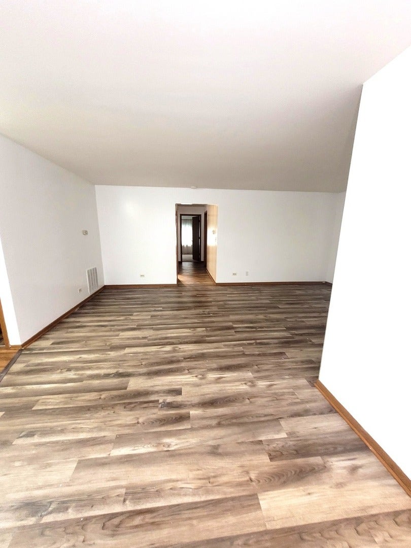 9303 Montgomery Drive, #154, Orland Park, IL 60462 9303 Montgomery Drive, #154, Orland Park, IL 60462