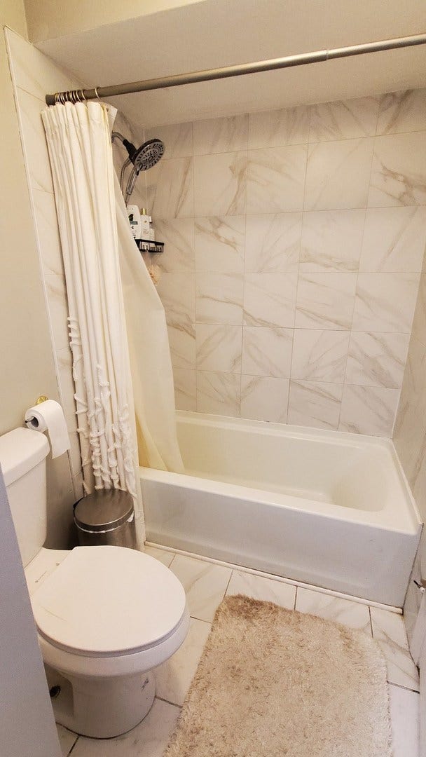 7342 Winthrop Way, #8, Downers Grove, IL 60516 7342 Winthrop Way, #8, Downers Grove, IL 60516
