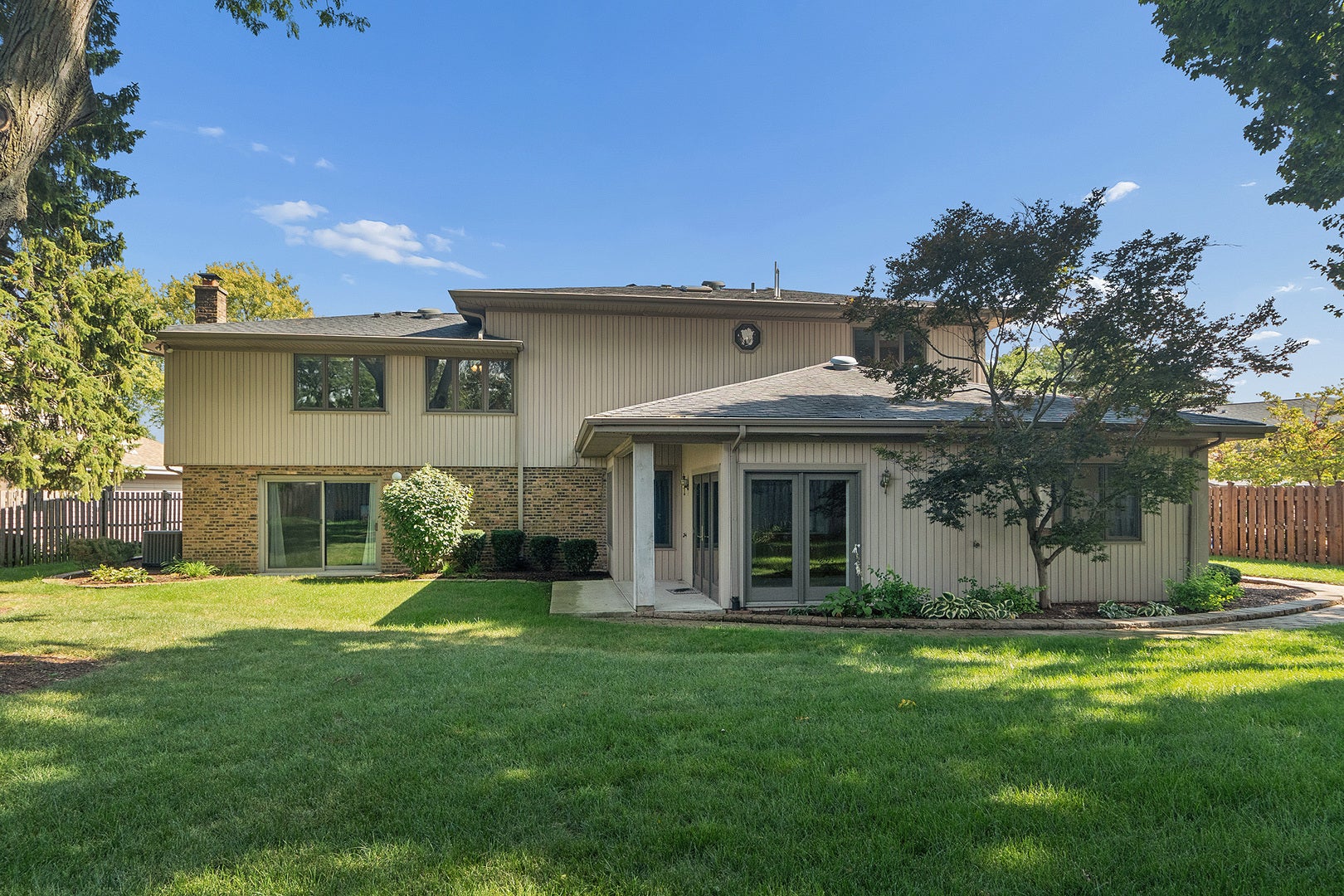 7202 Gold Grove Place, Darien, IL 60561 7202 Gold Grove Place, Darien, IL 60561