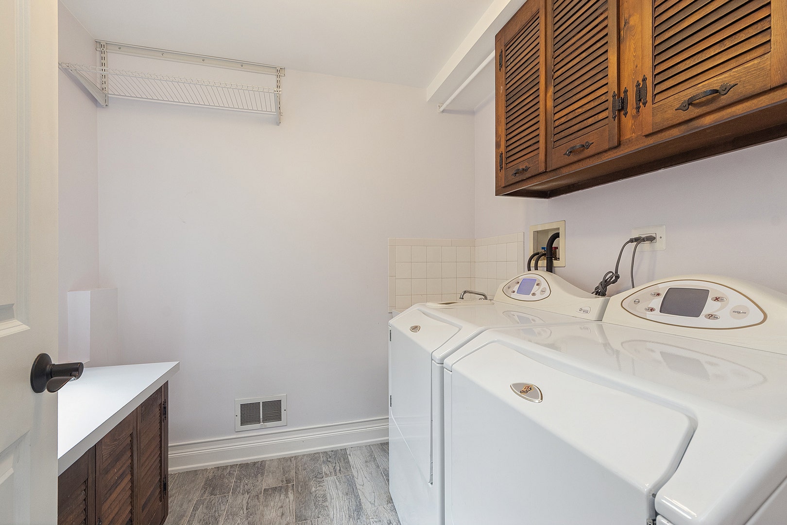 7202 Gold Grove Place, Darien, IL 60561 7202 Gold Grove Place, Darien, IL 60561
