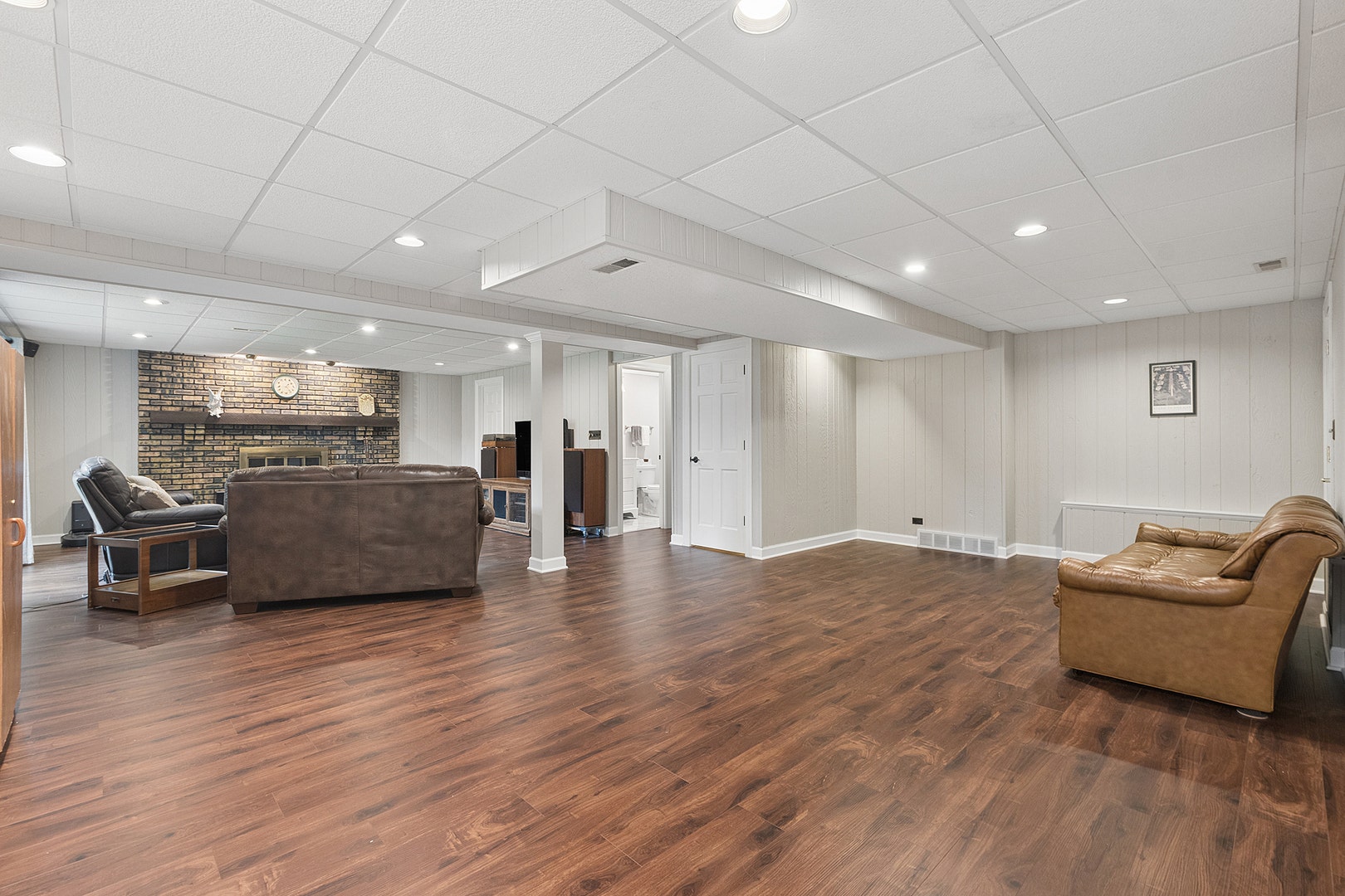 7202 Gold Grove Place, Darien, IL 60561 7202 Gold Grove Place, Darien, IL 60561