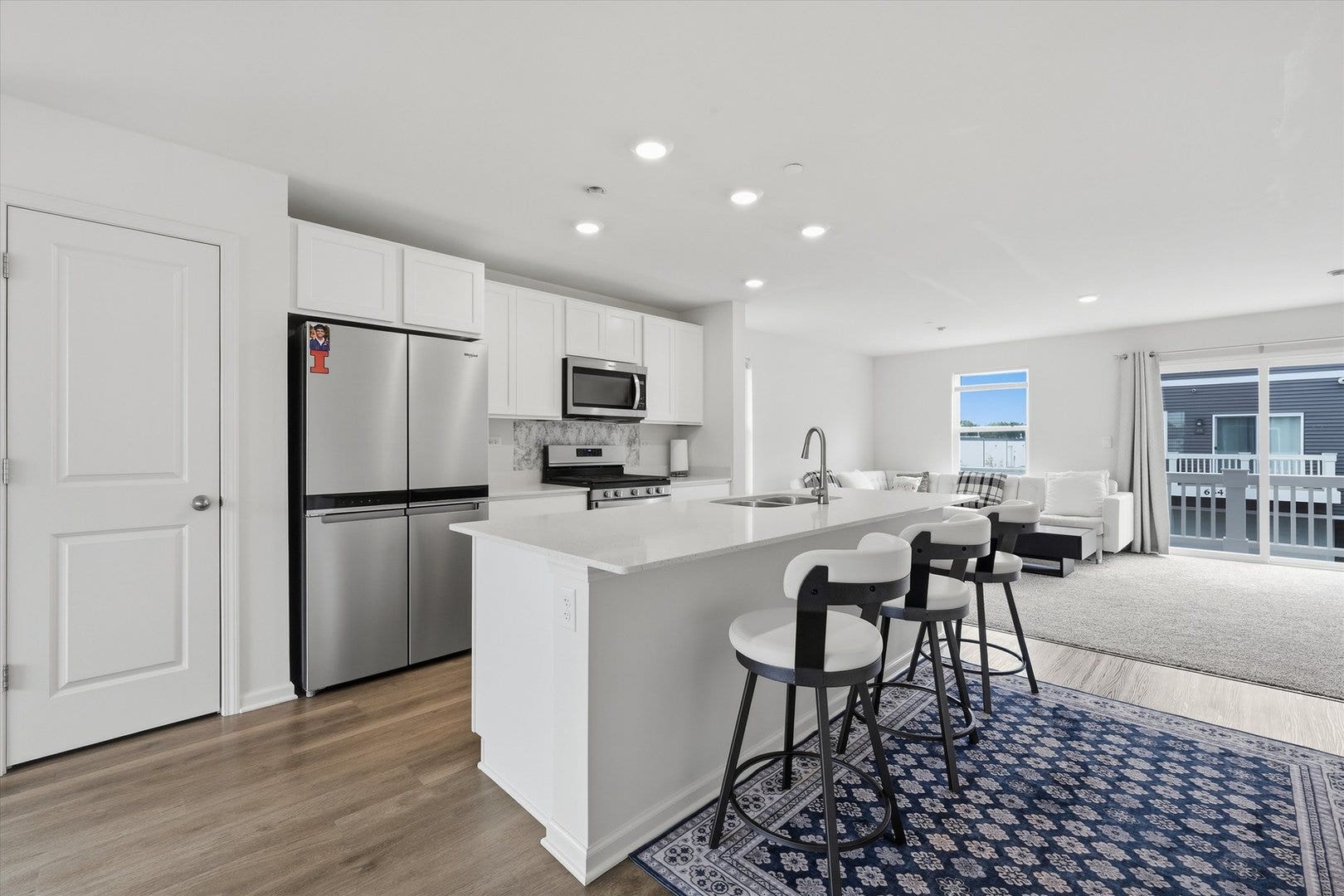 6329 Ulster Drive, Tinley Park, IL 60477 6329 Ulster Drive, Tinley Park, IL 60477