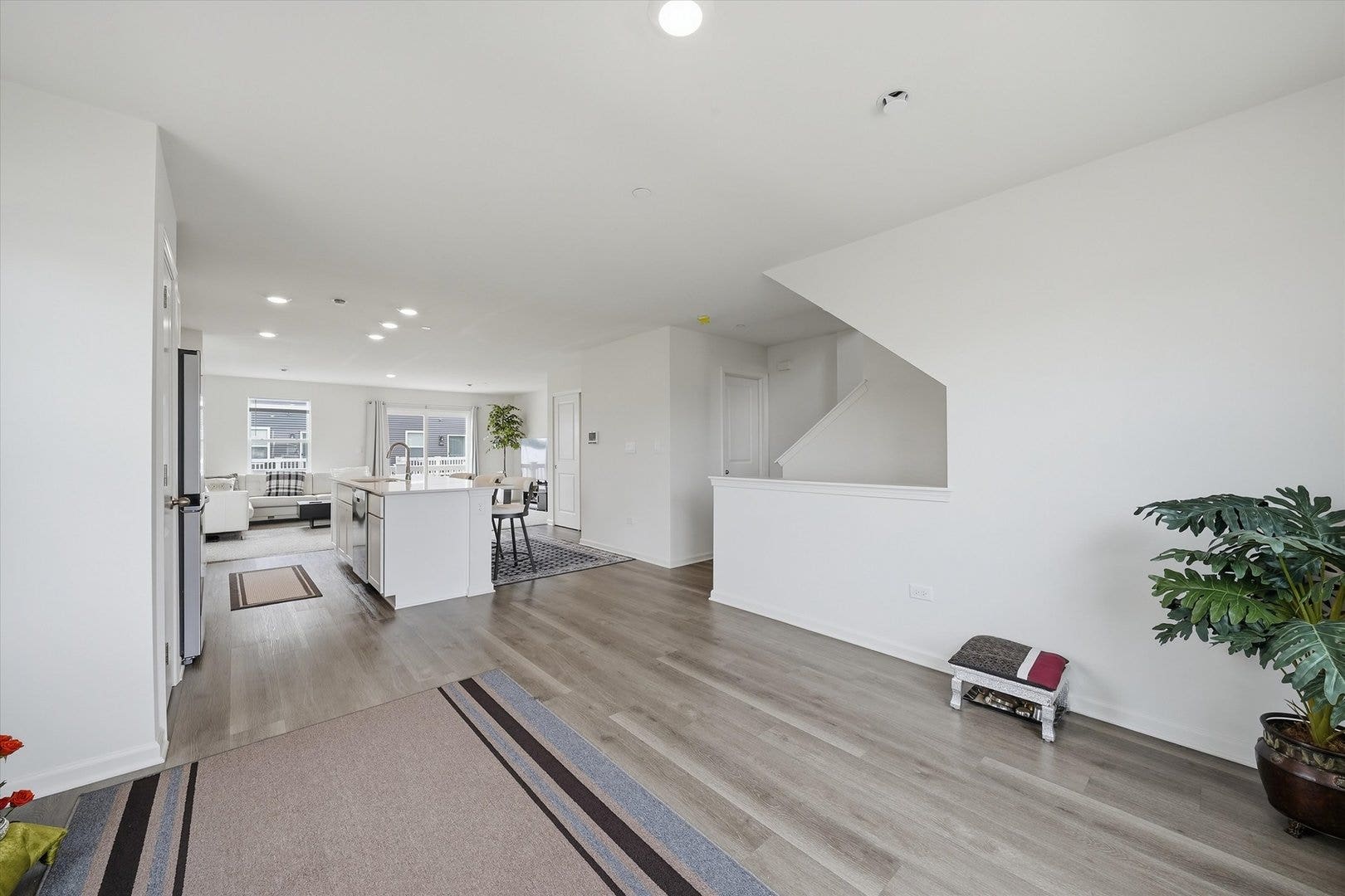 6329 Ulster Drive, Tinley Park, IL 60477 6329 Ulster Drive, Tinley Park, IL 60477