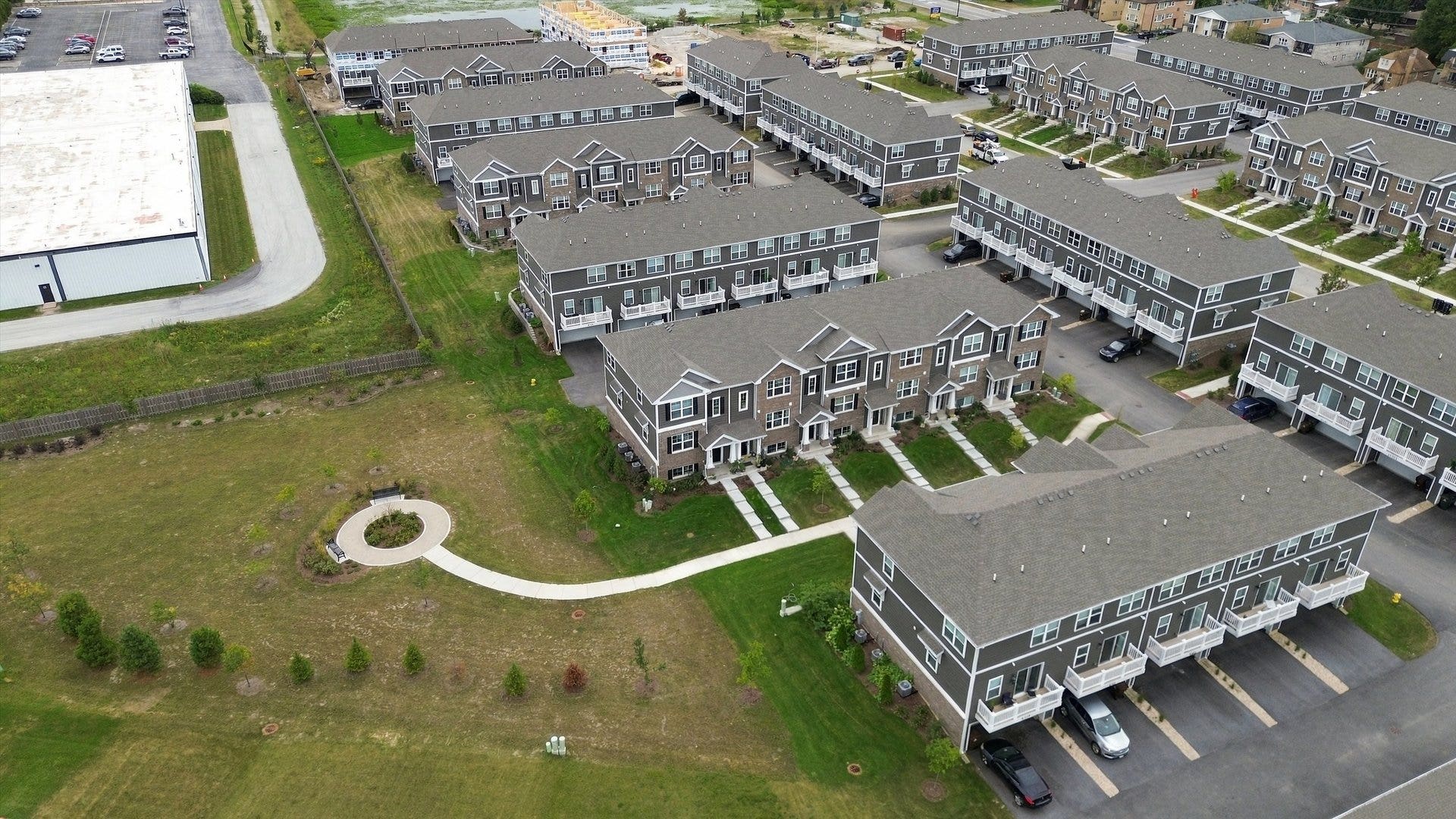 6329 Ulster Drive, Tinley Park, IL 60477 6329 Ulster Drive, Tinley Park, IL 60477