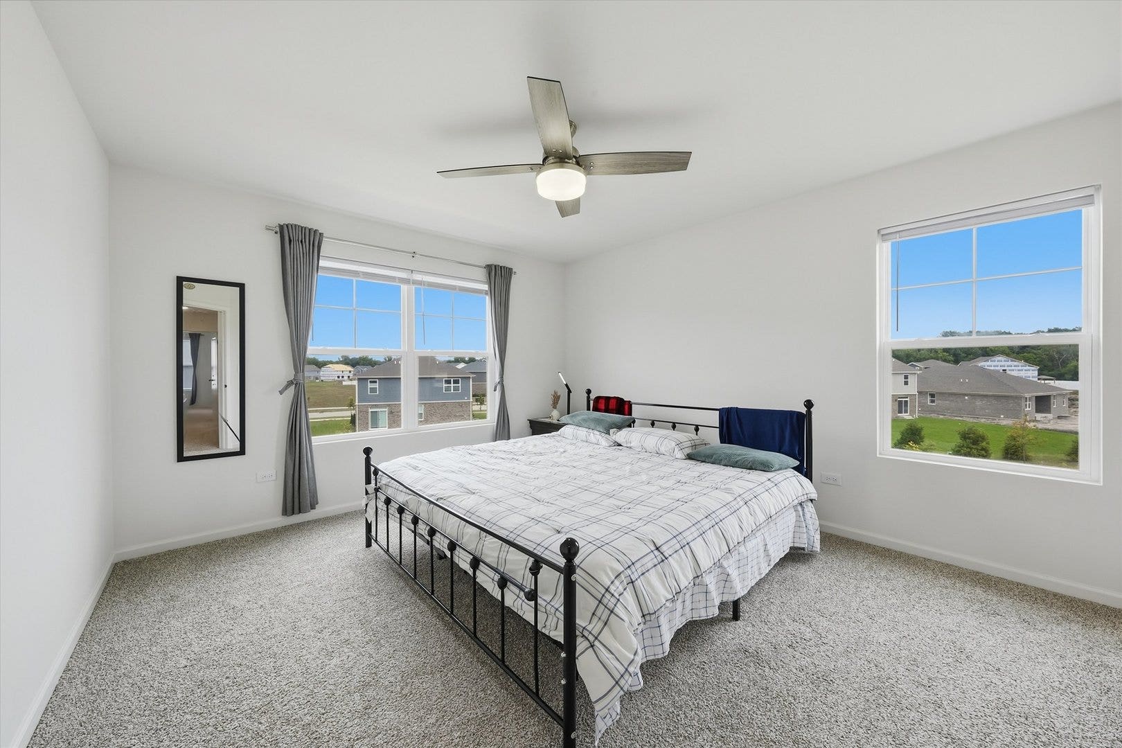 6329 Ulster Drive, Tinley Park, IL 60477 6329 Ulster Drive, Tinley Park, IL 60477