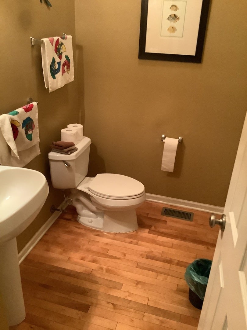 2921 Kelly Drive, Elgin, IL 60124 2921 Kelly Drive, Elgin, IL 60124