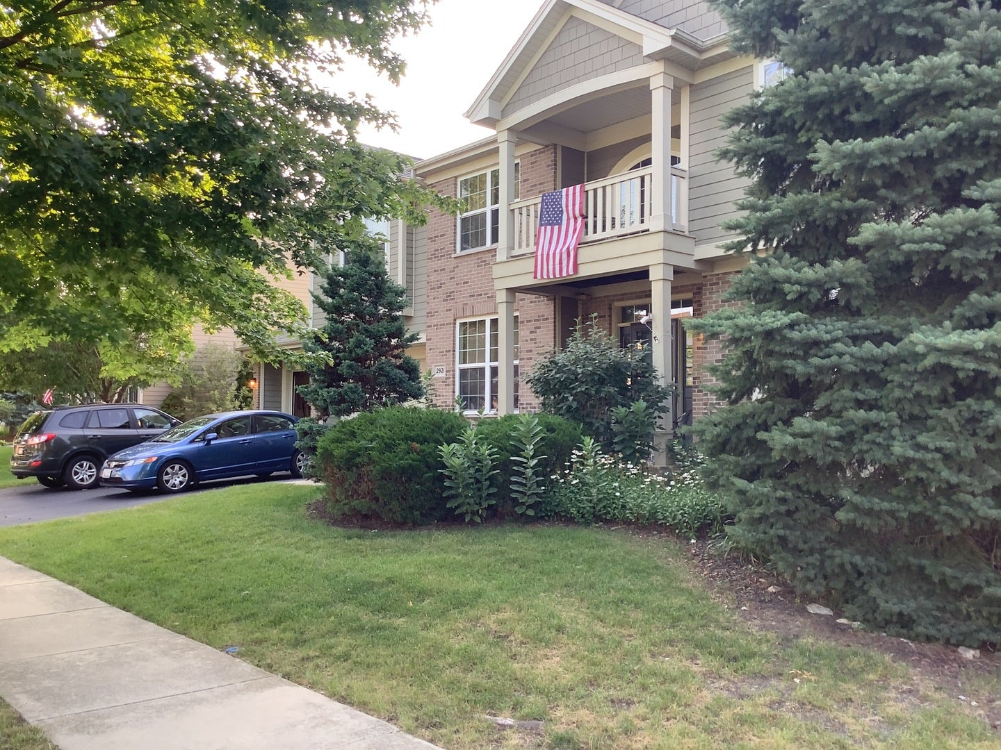 2921 Kelly Drive, Elgin, IL 60124 2921 Kelly Drive, Elgin, IL 60124