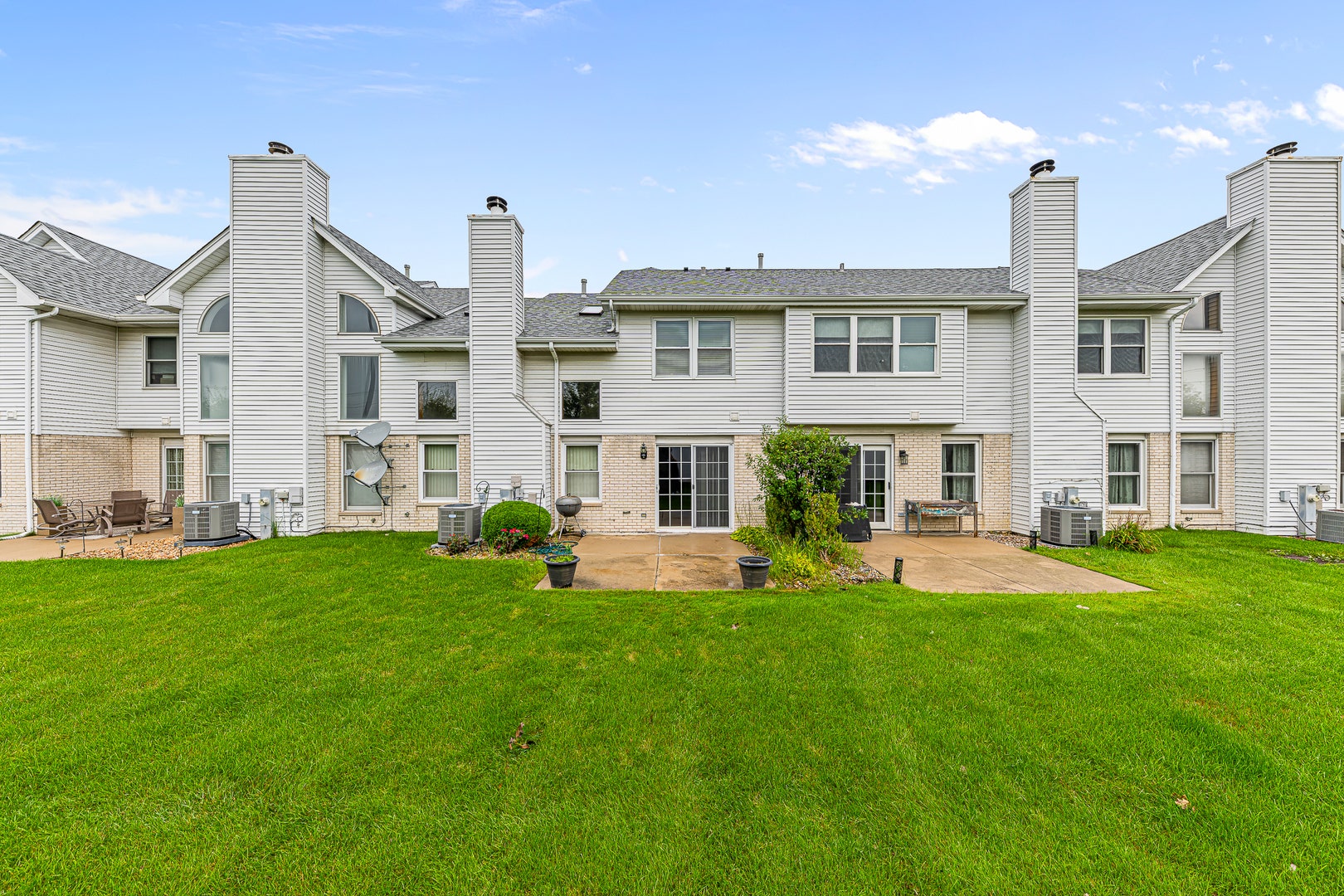9981 Constitution Drive, Orland Park, IL 60462 9981 Constitution Drive, Orland Park, IL 60462