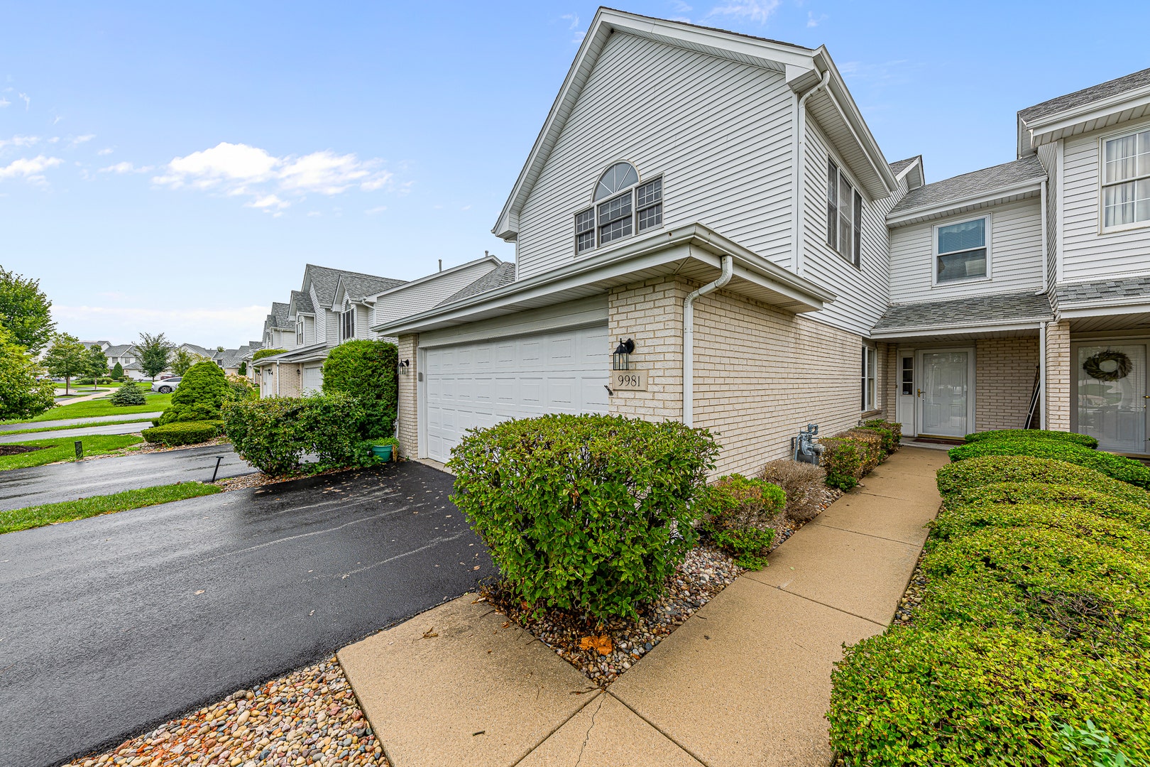 9981 Constitution Drive, Orland Park, IL 60462 9981 Constitution Drive, Orland Park, IL 60462