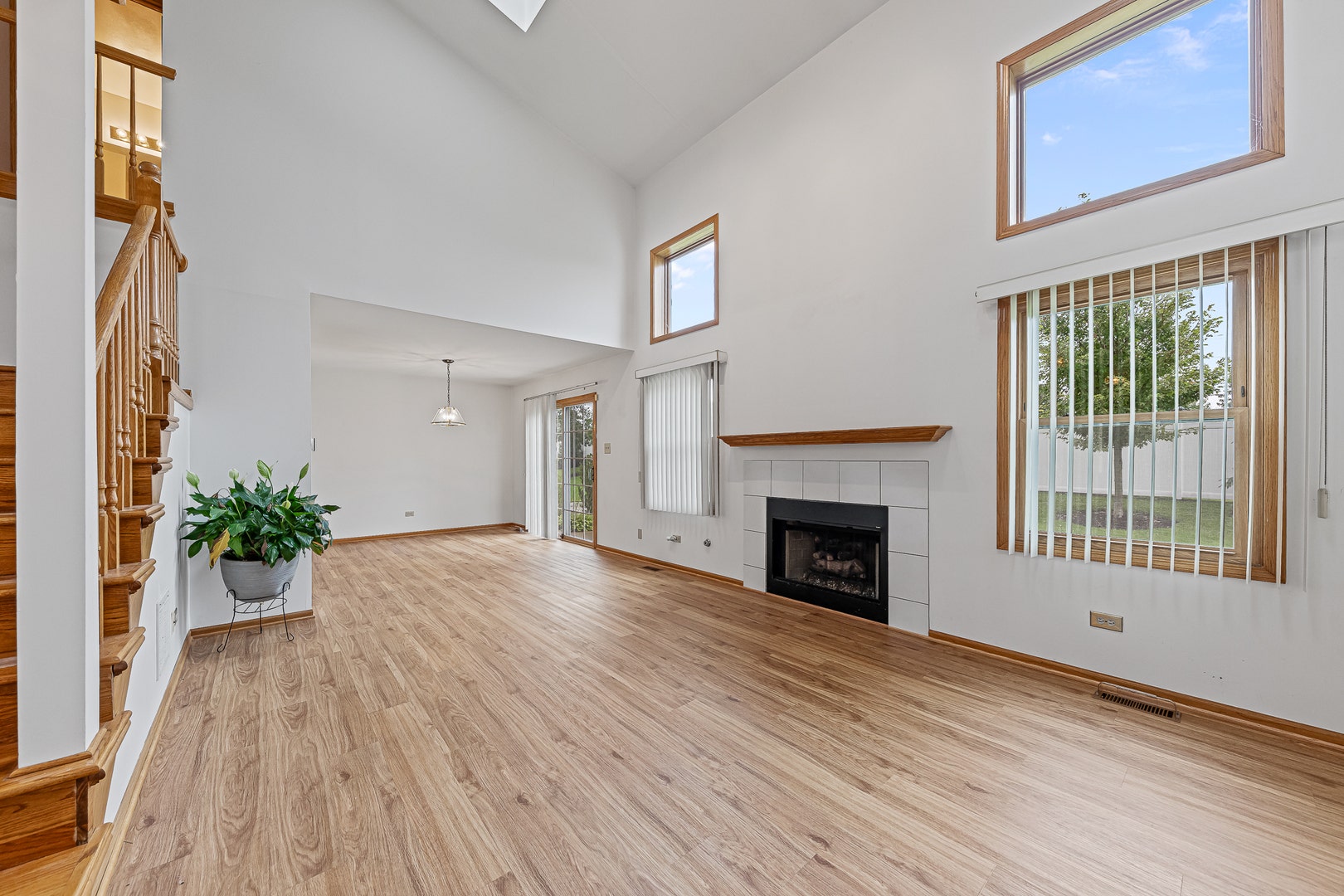 9981 Constitution Drive, Orland Park, IL 60462 9981 Constitution Drive, Orland Park, IL 60462