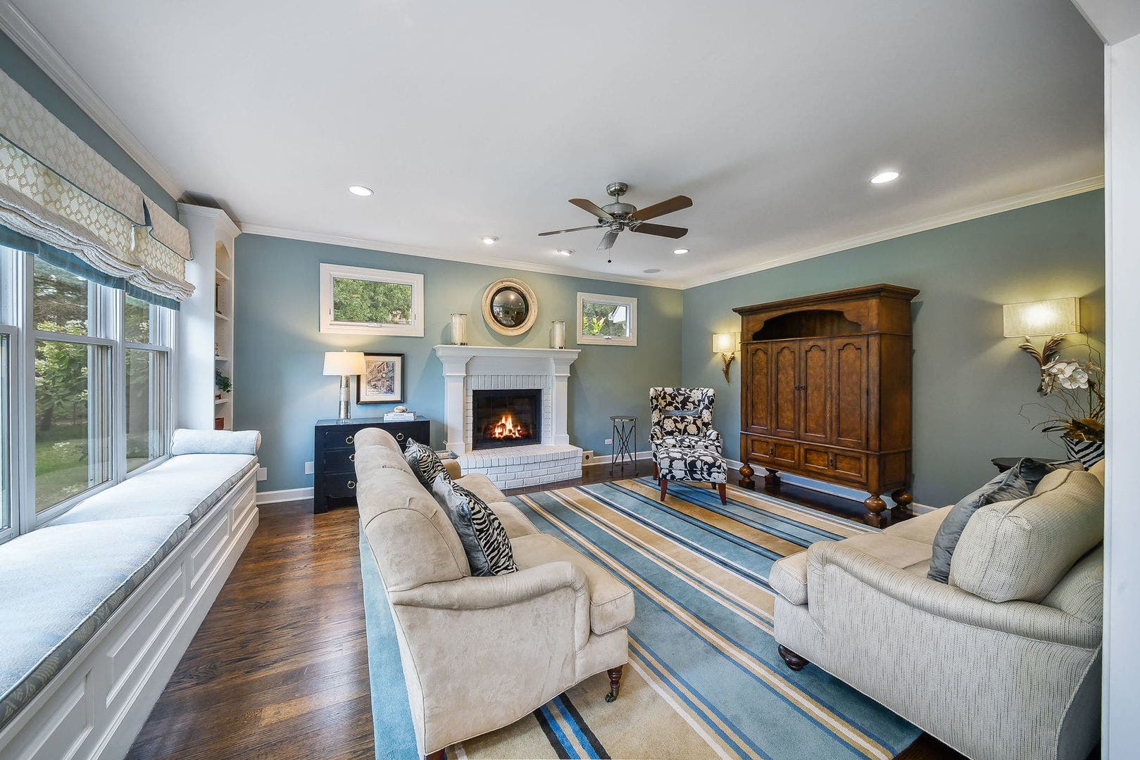 1028 Shady Lane, Glen Ellyn, IL 60137 1028 Shady Lane, Glen Ellyn, IL 60137