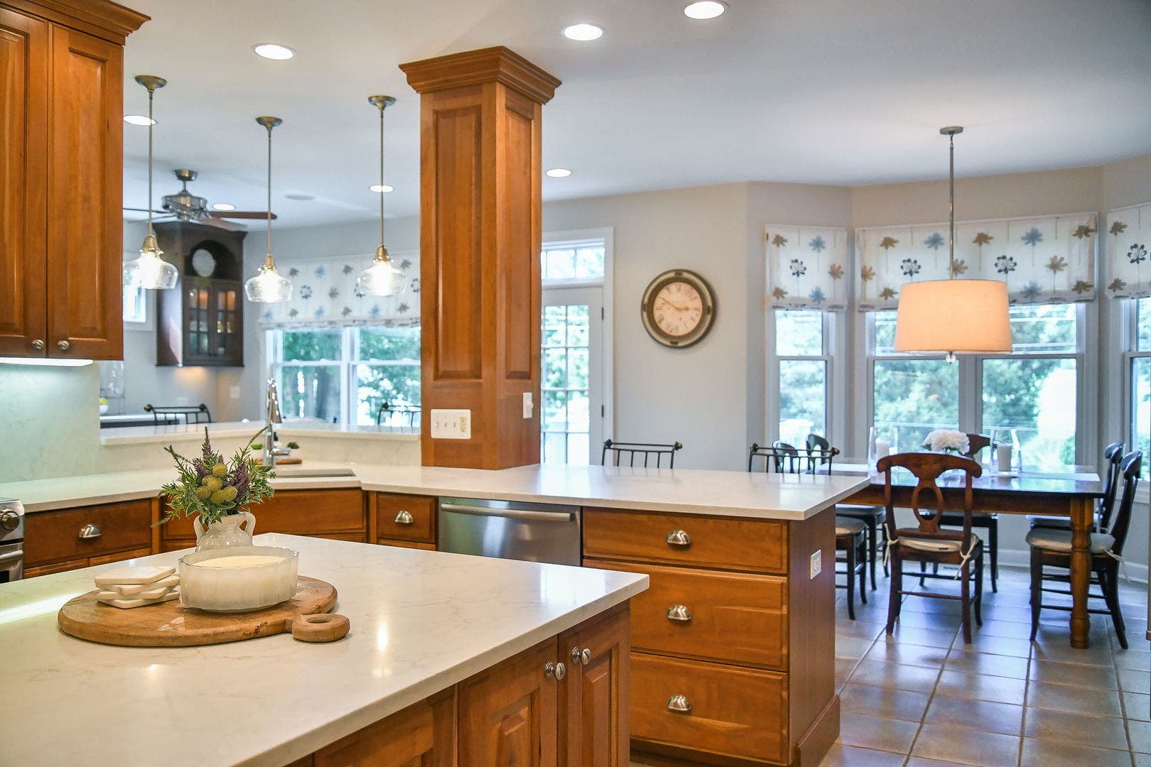 1028 Shady Lane, Glen Ellyn, IL 60137 1028 Shady Lane, Glen Ellyn, IL 60137