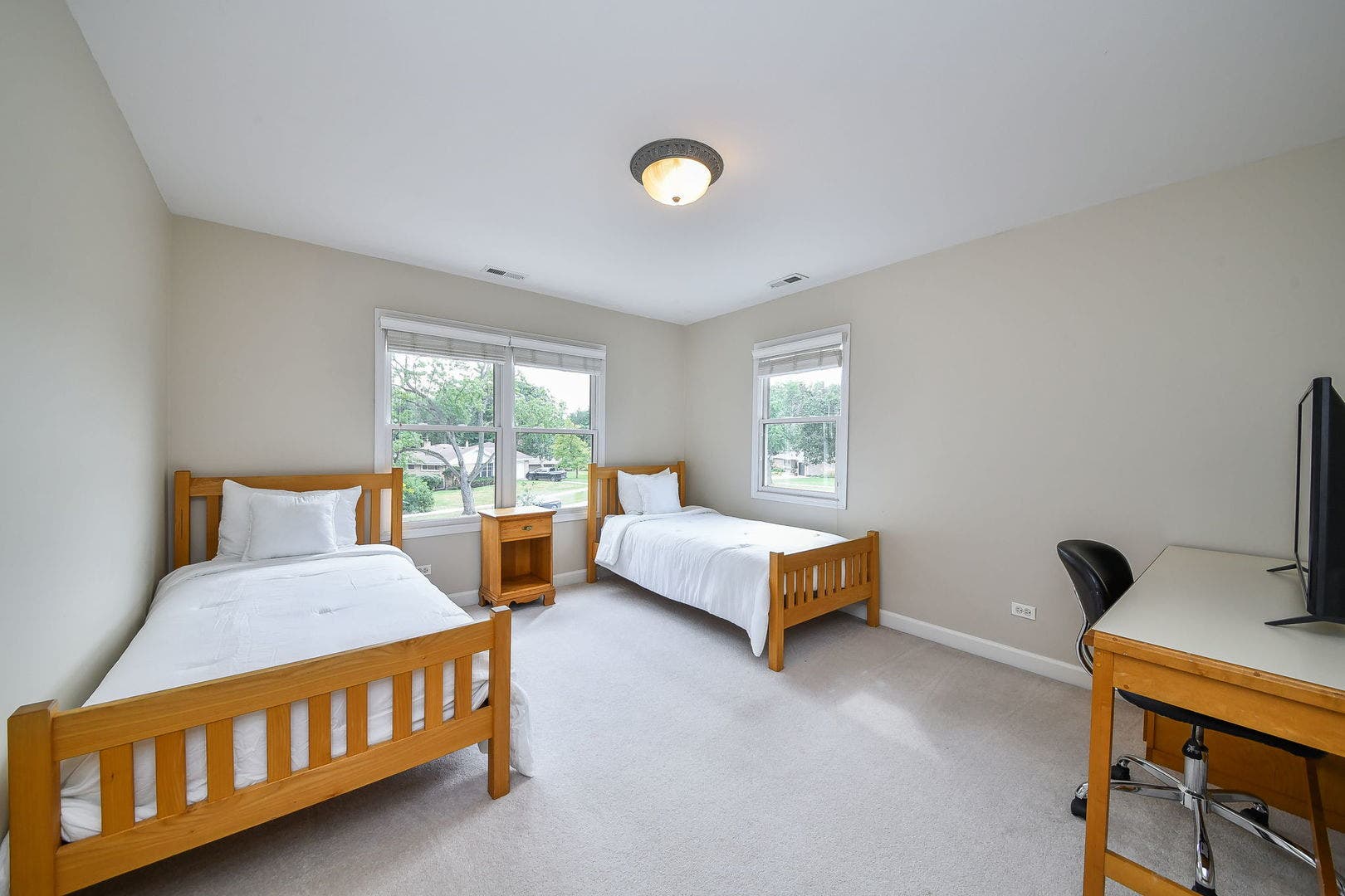 1028 Shady Lane, Glen Ellyn, IL 60137 1028 Shady Lane, Glen Ellyn, IL 60137