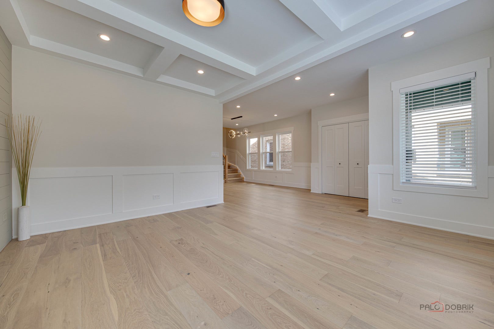 5748 W Eastwood Avenue, Chicago, IL 60630 5748 W Eastwood Avenue, Chicago, IL 60630