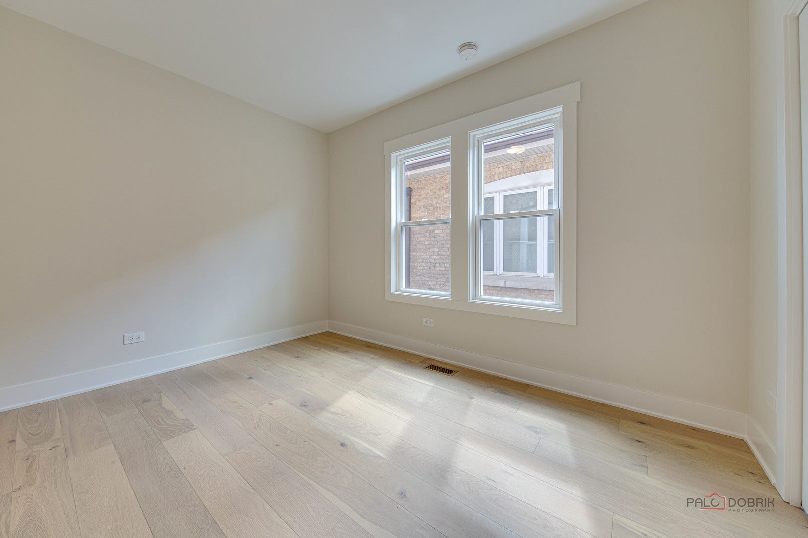 5748 W Eastwood Avenue, Chicago, IL 60630 5748 W Eastwood Avenue, Chicago, IL 60630