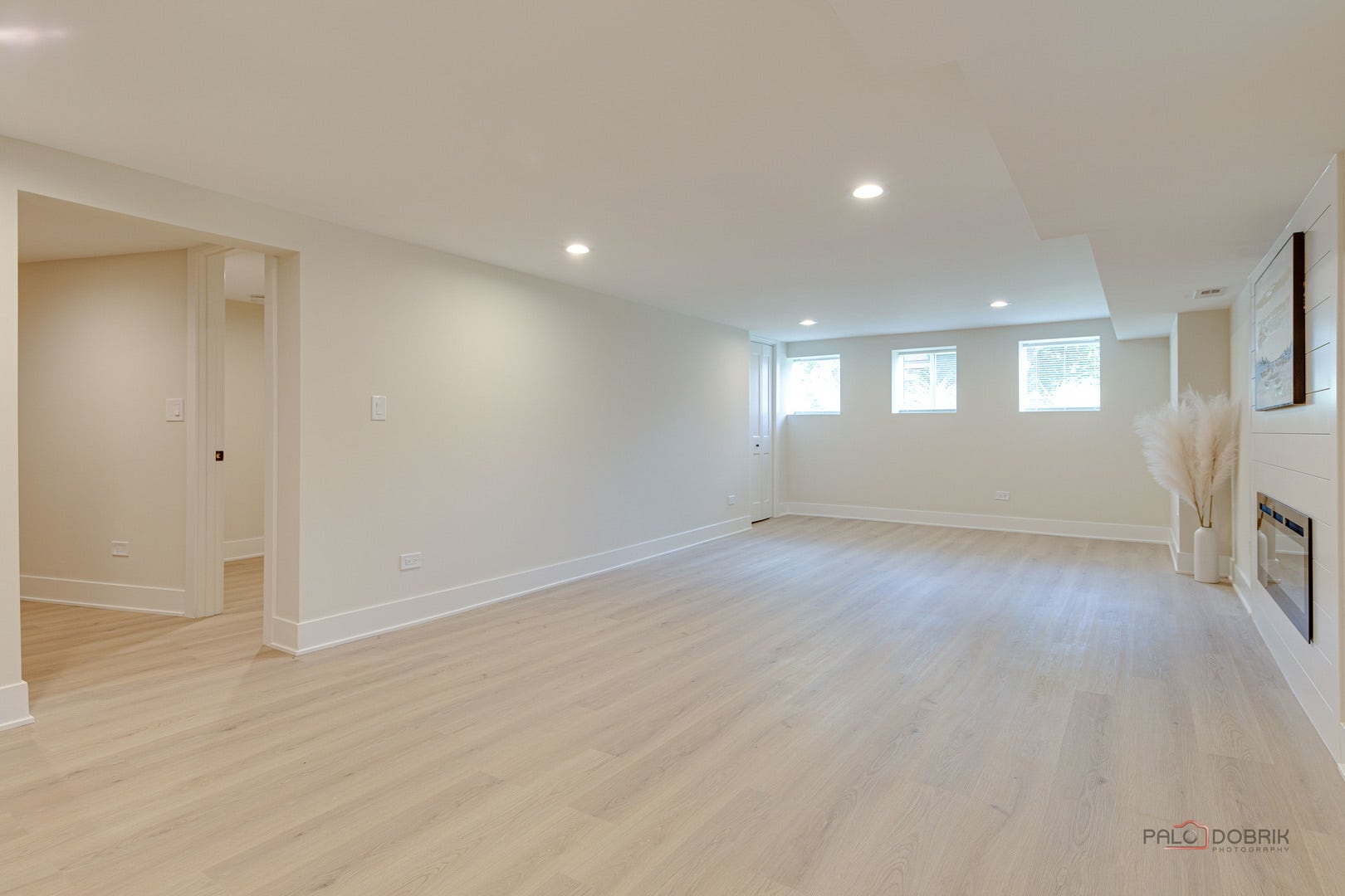 5748 W Eastwood Avenue, Chicago, IL 60630 5748 W Eastwood Avenue, Chicago, IL 60630