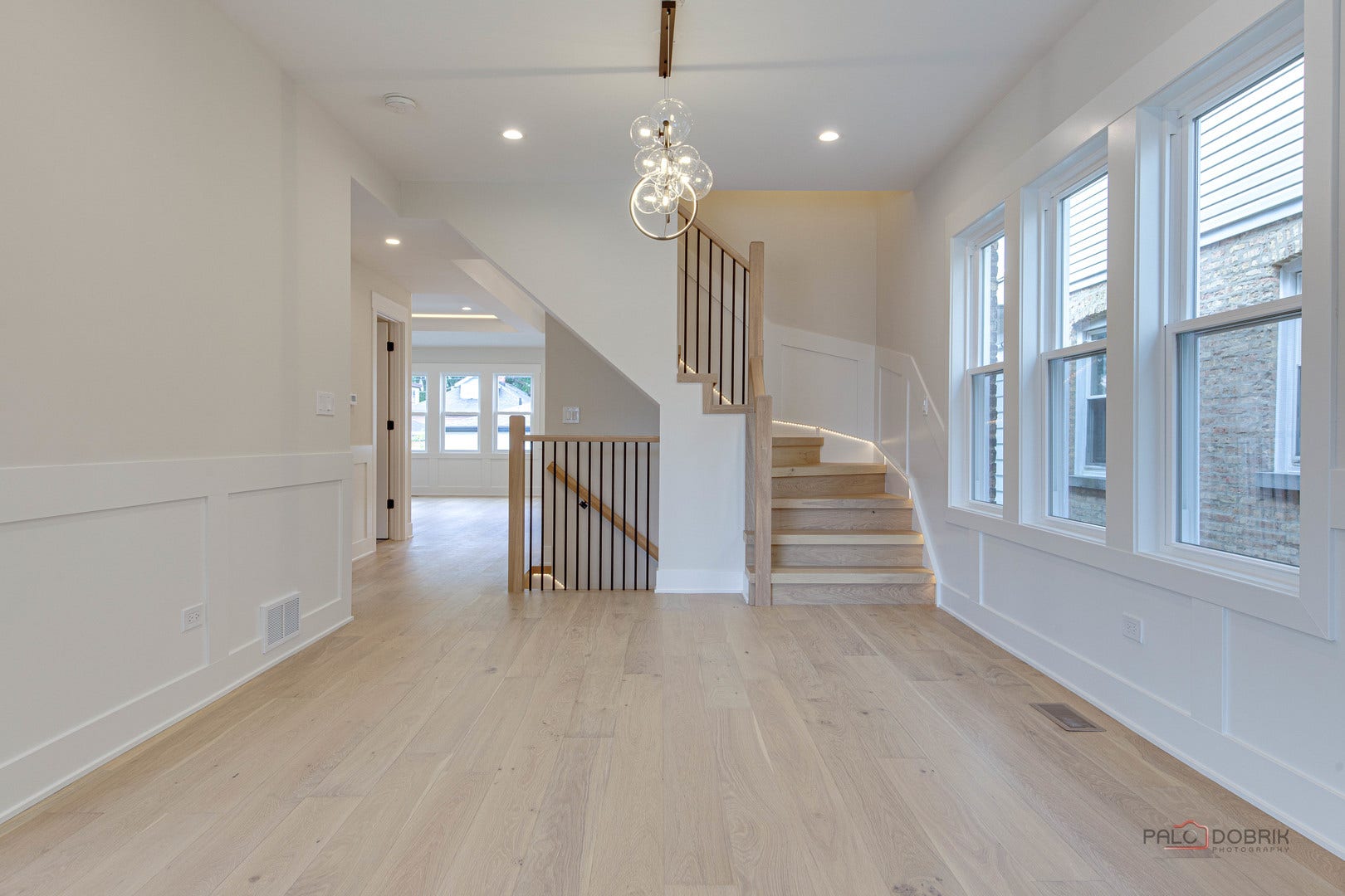 5748 W Eastwood Avenue, Chicago, IL 60630 5748 W Eastwood Avenue, Chicago, IL 60630