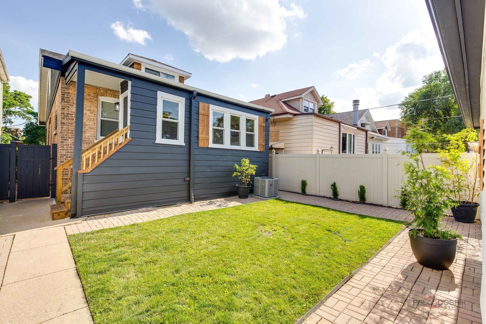5748 W Eastwood Avenue, Chicago, IL 60630 5748 W Eastwood Avenue, Chicago, IL 60630