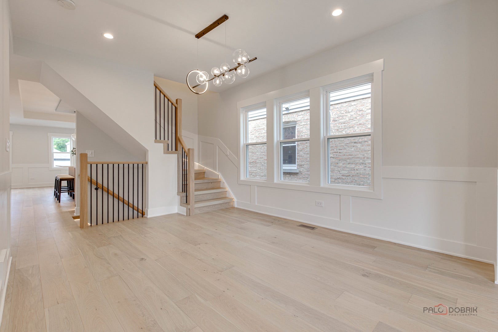 5748 W Eastwood Avenue, Chicago, IL 60630 5748 W Eastwood Avenue, Chicago, IL 60630