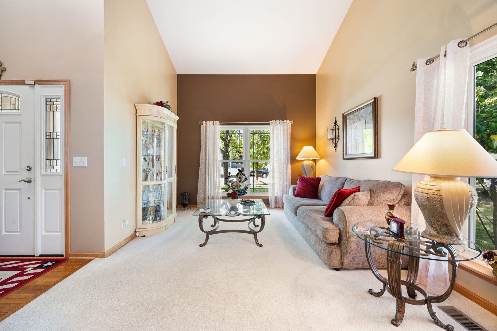 812 Honeysuckle Lane, Aurora, IL 60506