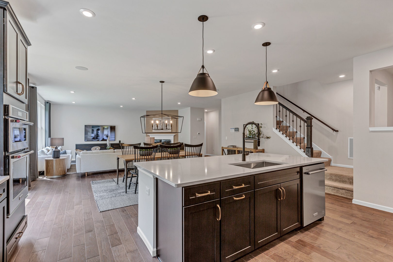 3165 Peyton Circle, Aurora, IL 60503 3165 Peyton Circle, Aurora, IL 60503
