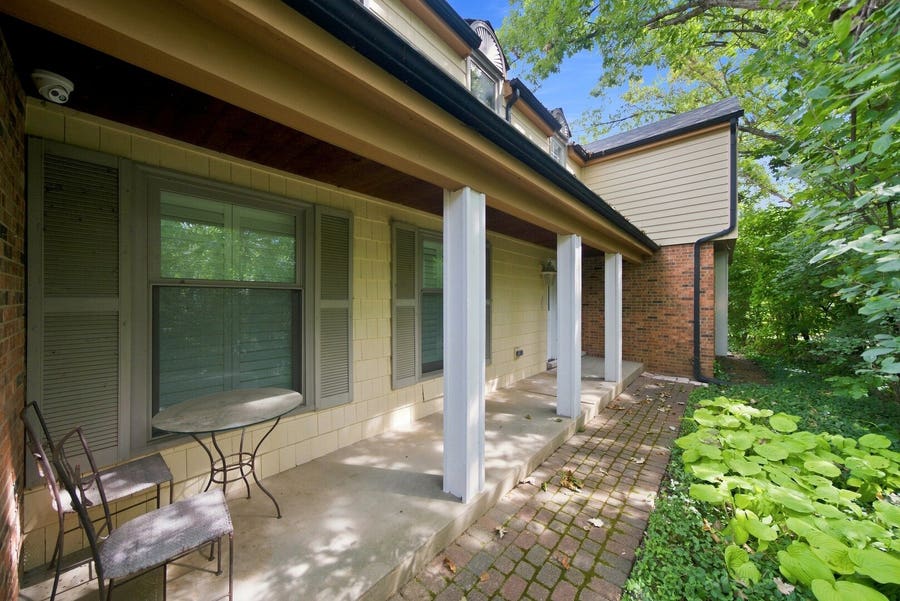 Property photo for 11 Old Timber Lane, Palos Park, IL