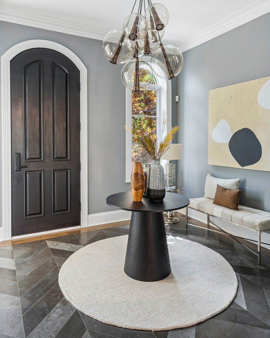 1630 W Surf Street, Chicago, IL 60657