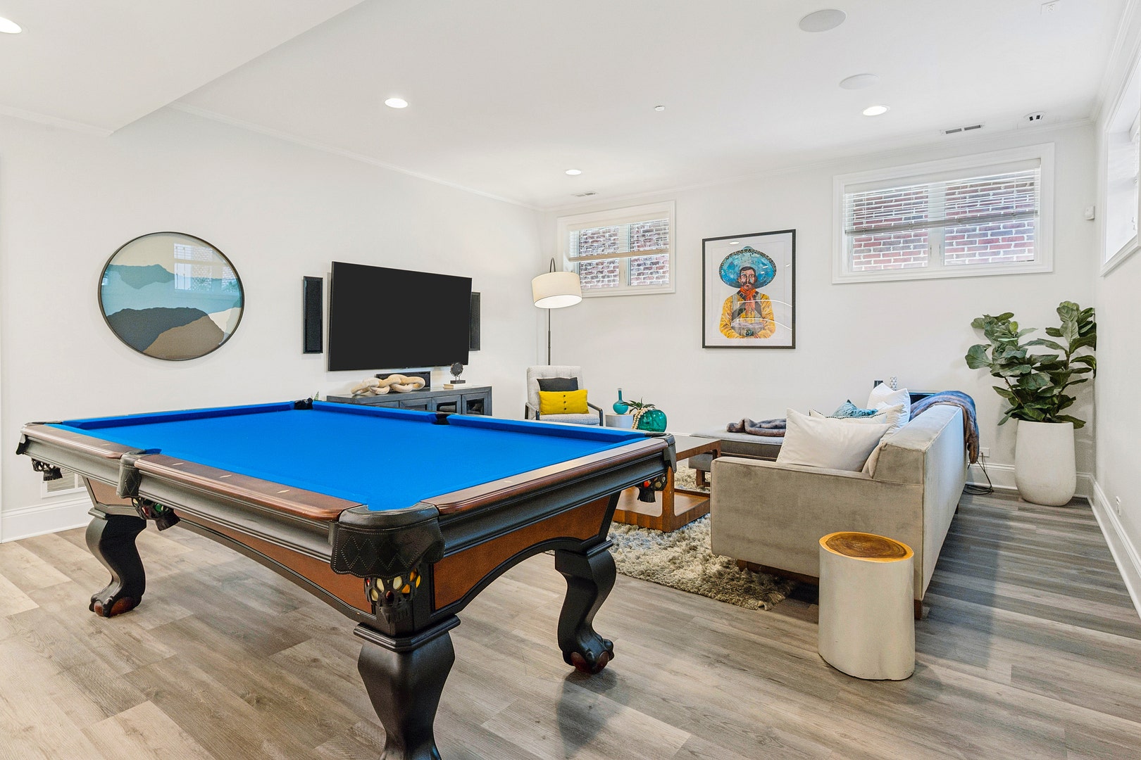 1630 W Surf Street, Chicago, IL 60657