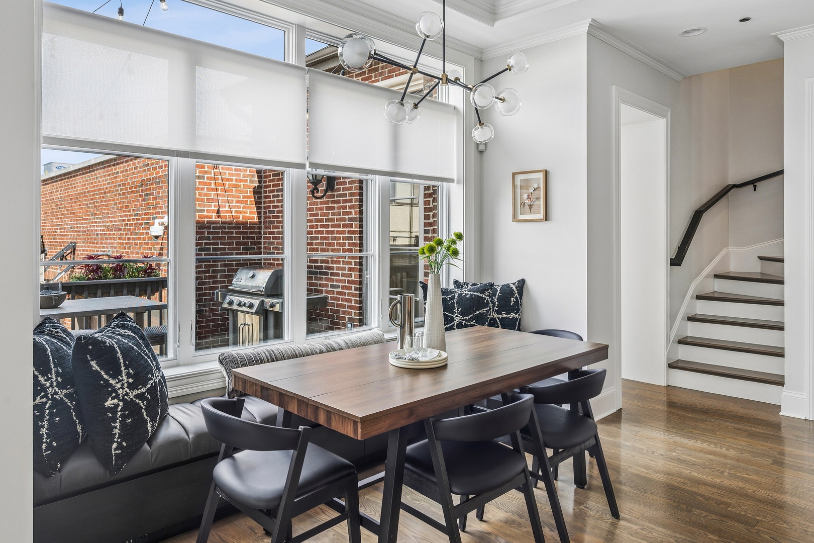 1630 W Surf Street, Chicago, IL 60657