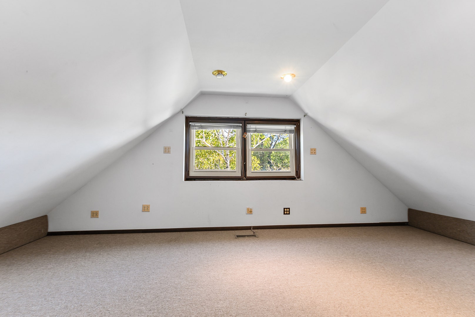 10621 Laramie Avenue, Oak Lawn, IL 60453