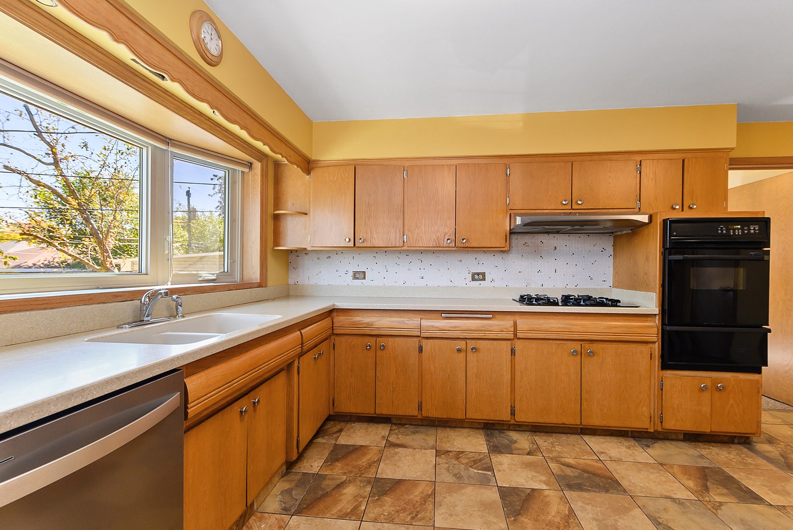 10621 Laramie Avenue, Oak Lawn, IL 60453