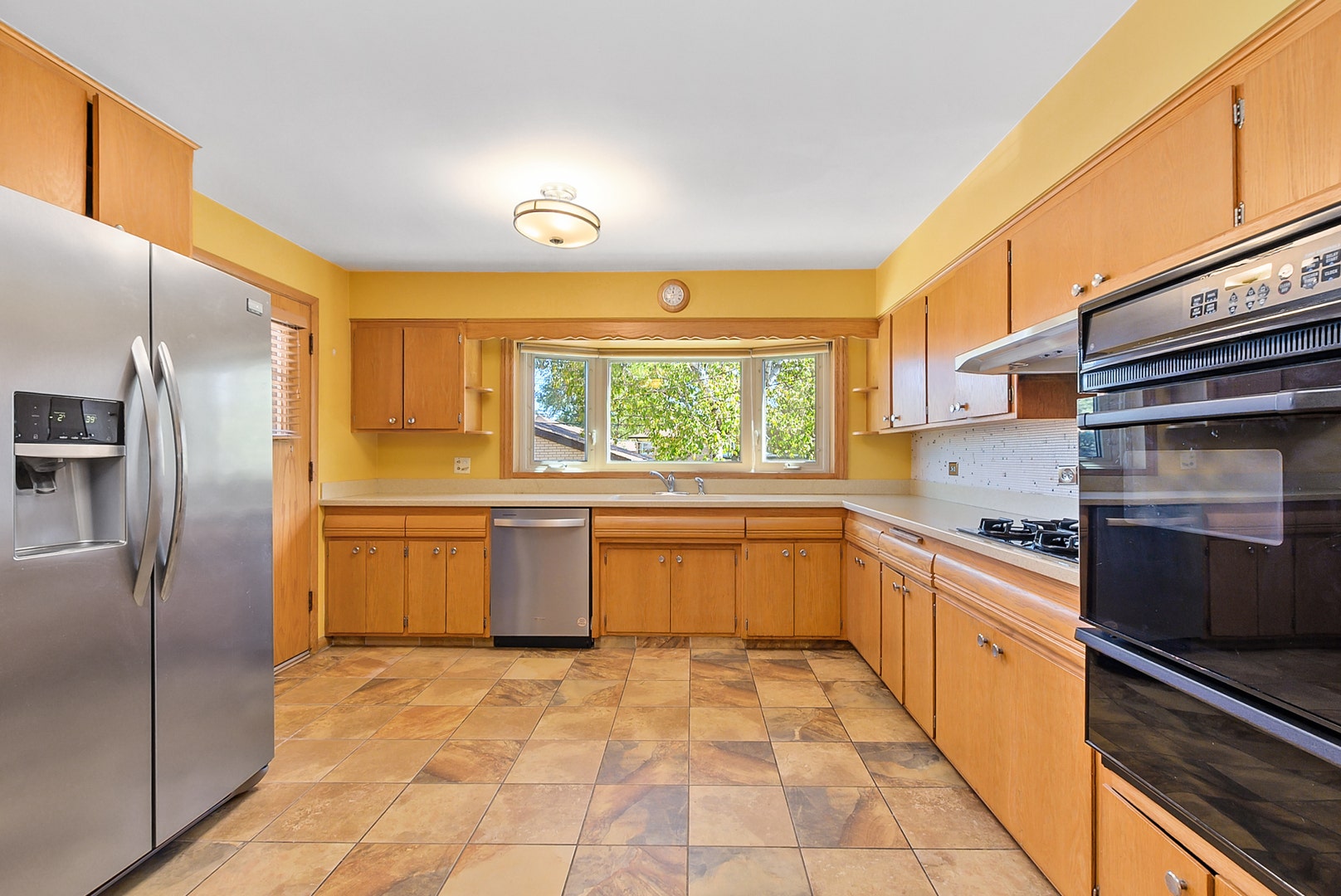 10621 Laramie Avenue, Oak Lawn, IL 60453