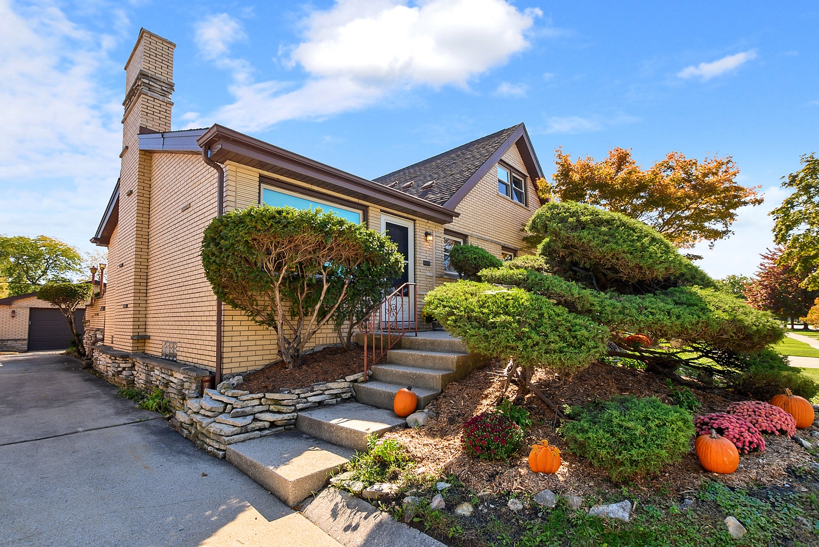 10621 Laramie Avenue, Oak Lawn, IL 60453