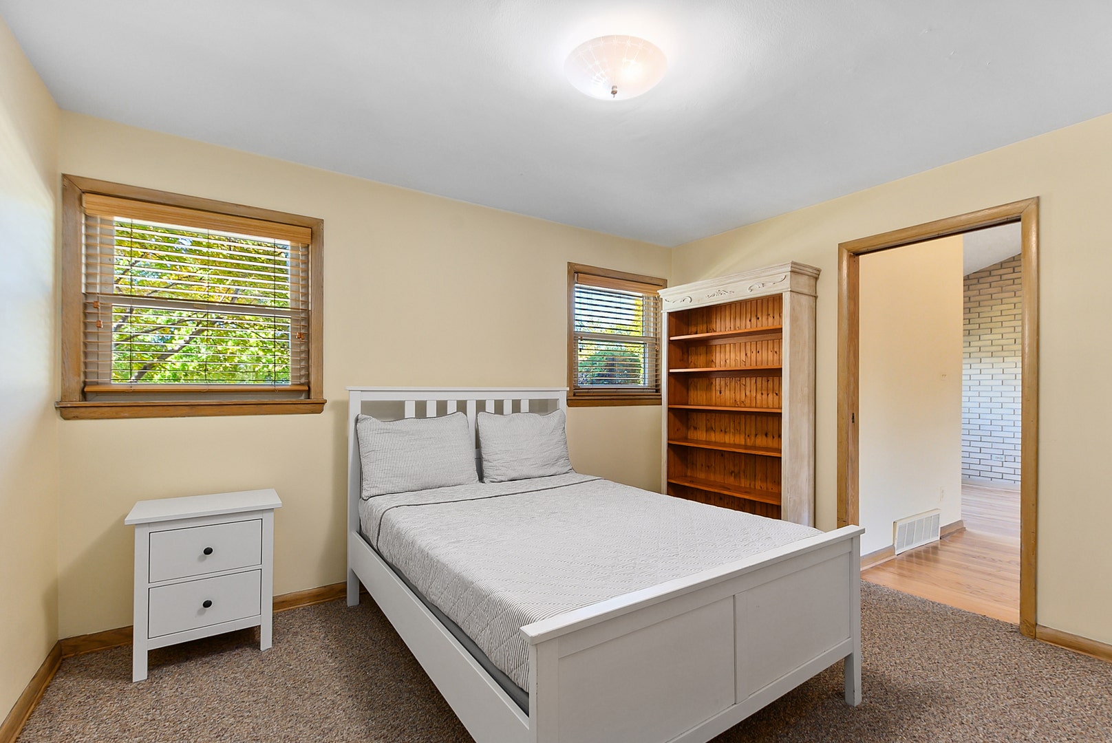 10621 Laramie Avenue, Oak Lawn, IL 60453