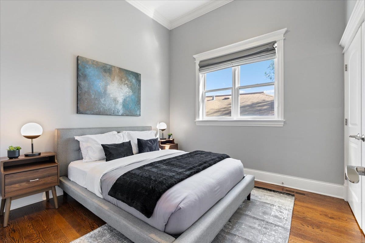 823 W WOLFRAM Street, #3E, Chicago, IL 60657 Second bedroom