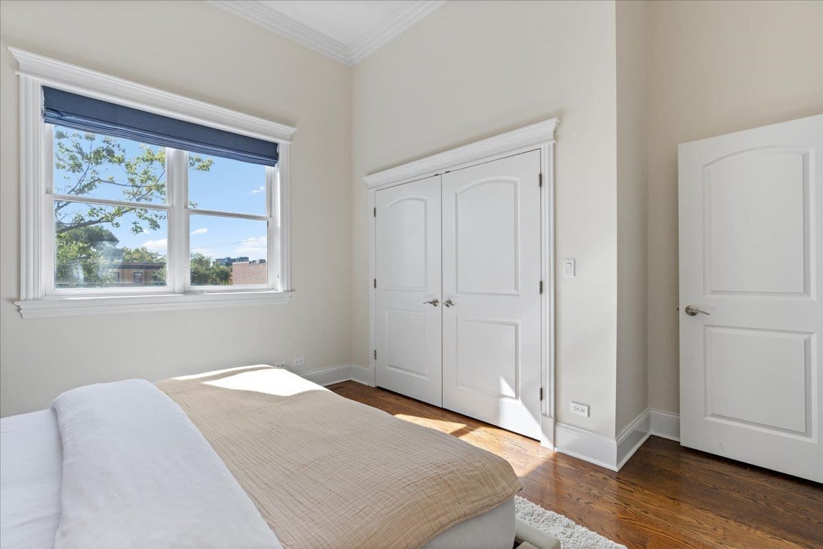 823 W WOLFRAM Street, #3E, Chicago, IL 60657 Second bedroom