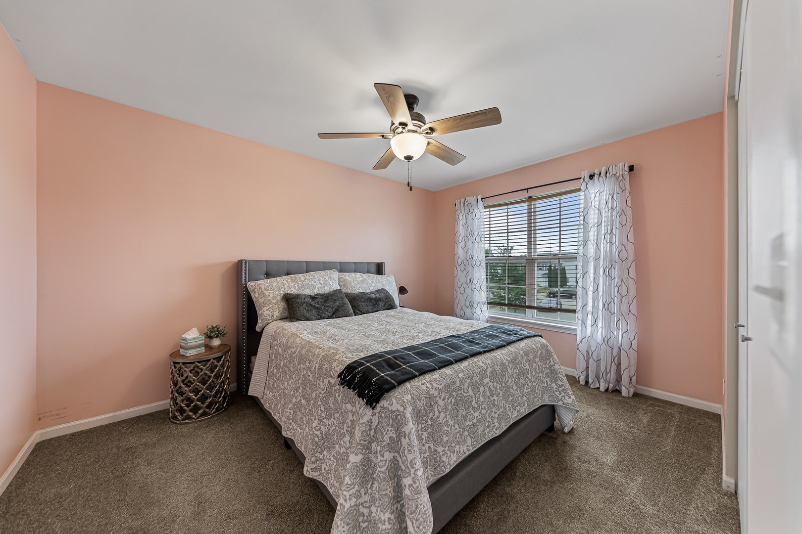 1300 Burns Lane, Minooka, IL 60447