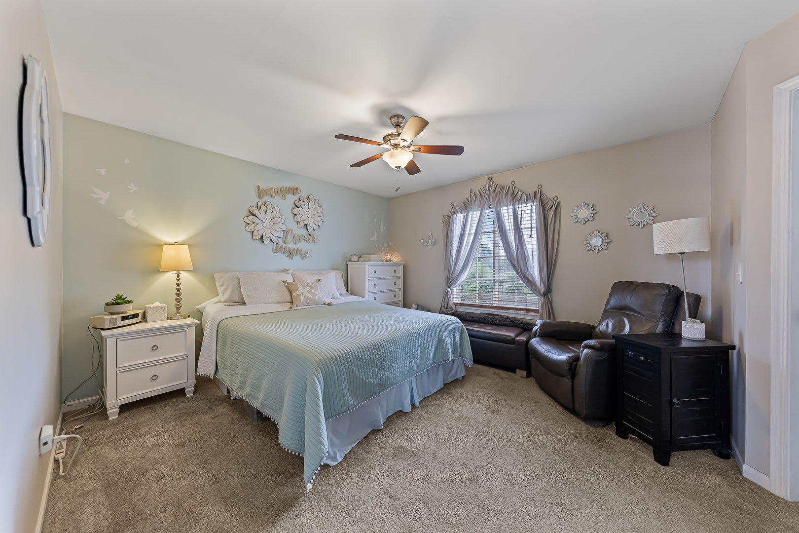 1300 Burns Lane, Minooka, IL 60447