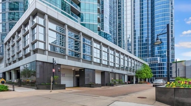 1211 S Prairie Avenue, #5400, Chicago, IL 60605 1211 S Prairie Avenue, #5400, Chicago, IL 60605