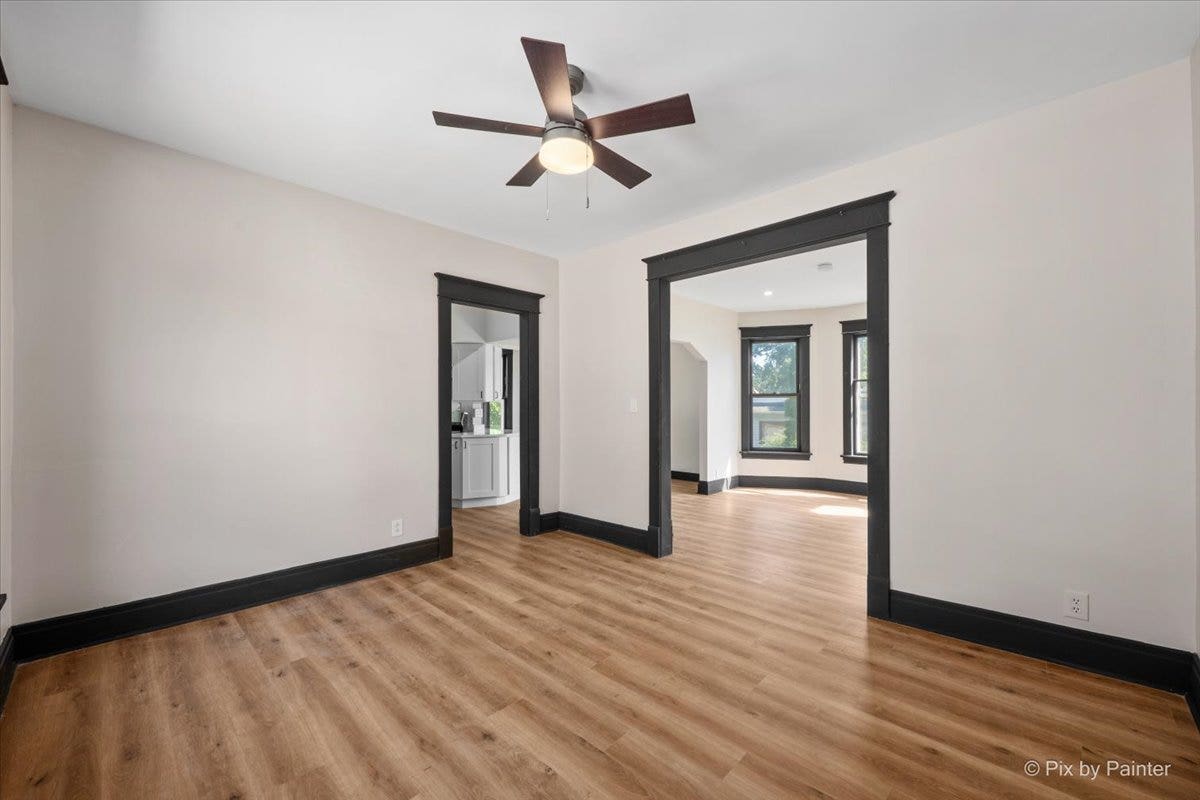 468 Locust Street, Elgin, IL 60123 468 Locust Street, Elgin, IL 60123