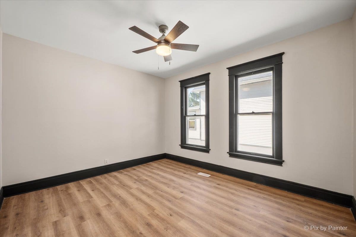 468 Locust Street, Elgin, IL 60123 468 Locust Street, Elgin, IL 60123
