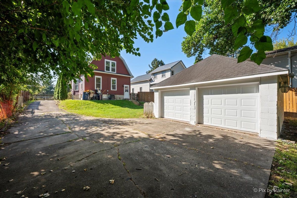468 Locust Street, Elgin, IL 60123 468 Locust Street, Elgin, IL 60123
