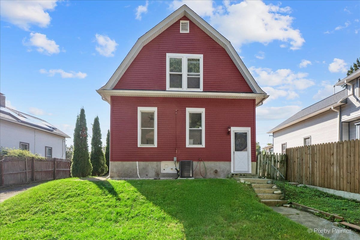 468 Locust Street, Elgin, IL 60123 468 Locust Street, Elgin, IL 60123